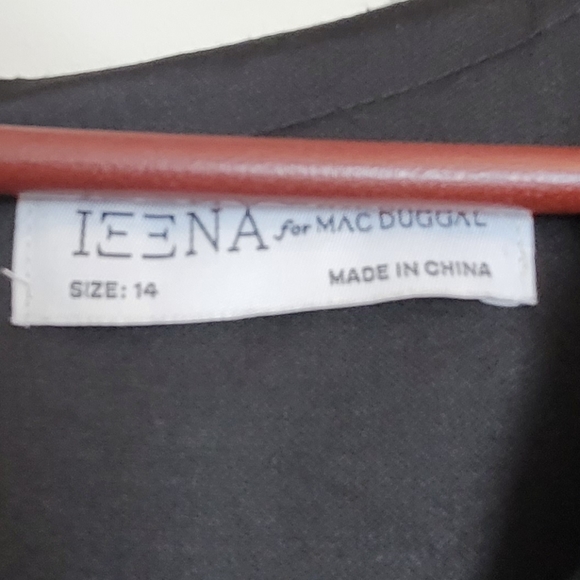 🆕️ Leena for Mac Duggal Ruched V-Neck Sequin Shoulder Gown - Picture 6 of 14